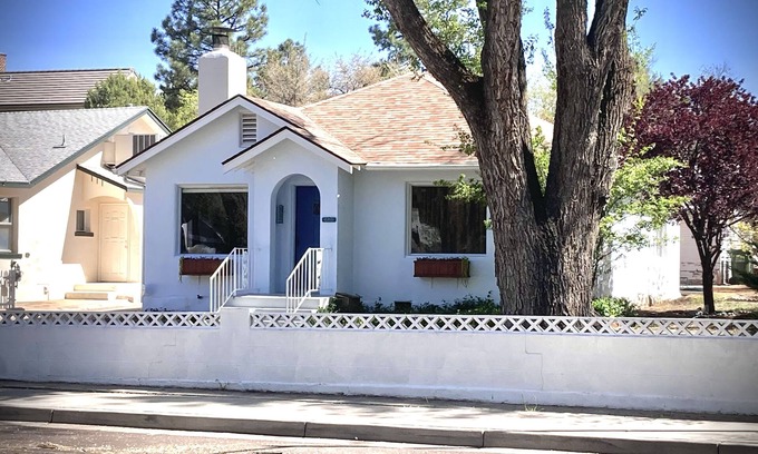 Prescott House | Historic Prescott Home: Pet-Friendly & Close to Whiskey Row