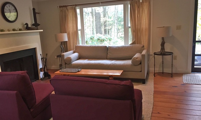 Glendale House | Idyllic Home in Beachwood Community with Lake Views