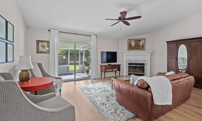 Doctors Inlet House | Tranquil Retreat with Private Yard & High Guest Ratings