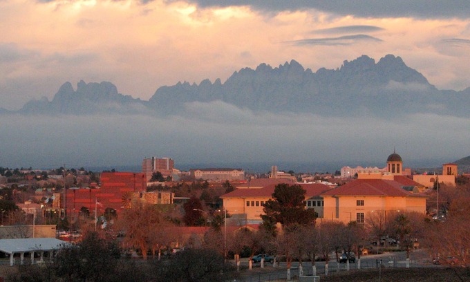 Mesilla Park House | Tranquil Retreat Near NMSU with Pool and Breakfast Included