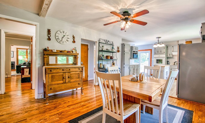 Alexander House | Cozy Retreat with Fireplace, Kitchen & Spa Amenities