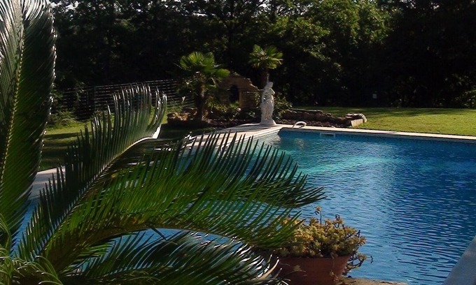 Paulin House | Idyllic Retreat with Private Heated Pool near Sarlat