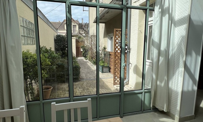 Ouistreham House | Experience Oceanfront Bliss at Belle de Nacre Hotel