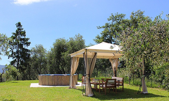 La Spezia House | Beautiful House Amidst Olive Trees with Sea View & Pool