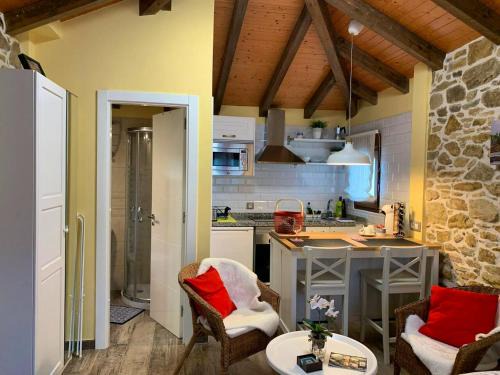 Las Rubias House | Cozy One Bedroom House with Pool Terrace & Free Wifi