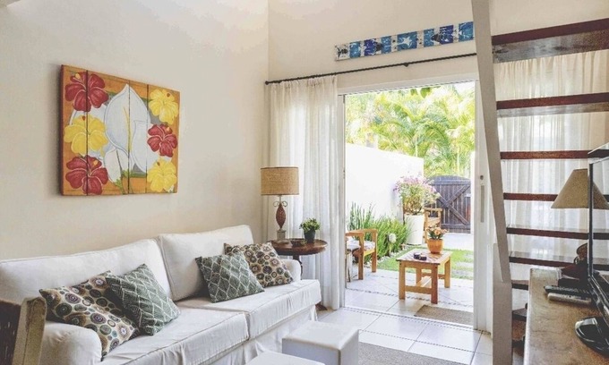 Maresias House | Cozy Retreat in MARESIAS with Oceanfront Pool & Spa