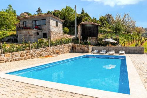 Castelo de Paiva House | Inviting Fornos House with Shared Pool and Pet-Friendly Stay