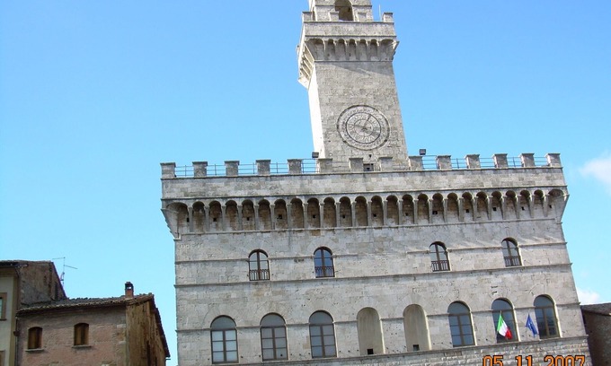 Montepulciano Apartment | Exceptional Retreat in the Heart of Montepulciano