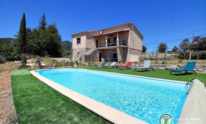 Les Vans House | Beautiful House in Les Vans with Private Pool & Vineyard Views