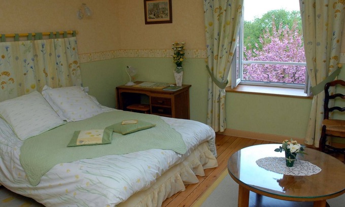 Watronville Bed & Breakfast | Charming house in orchard heart with fireplace, secret garden and children's games