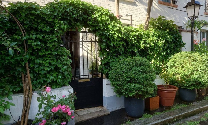 Quartier de la Maison-Blanche House | Cozy House in Paris with Pet-Friendly and Family Amenities