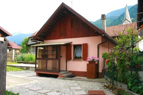 Pontebba House | Cozy One-Bedroom House with Garden Near Pontebba Slopes