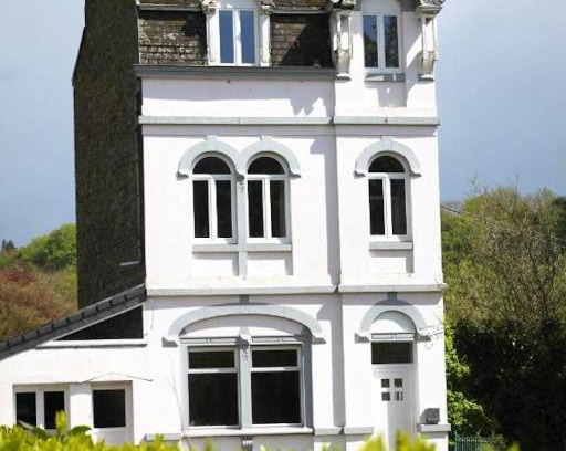 Sprimont House | Cozy House in Sprimont with Inviting Terrace & Family-Friendly
