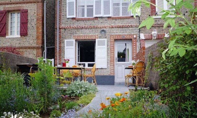 Yport House | Idyllic Holiday Home in Yport, Steps from the Ocean