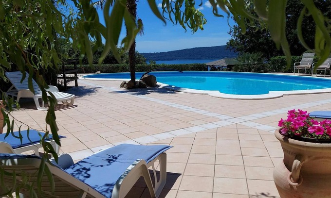 Caprarola House | Serene Lakeside House with Pool & Spa Near Rome