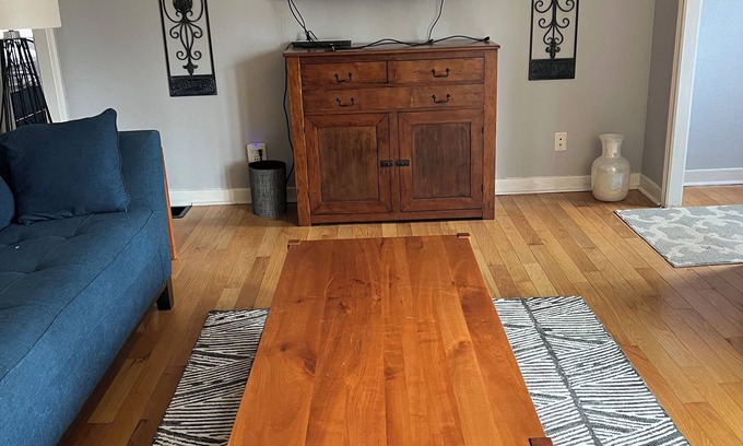 Etna House | Charming House Only 5 minutes from Cornell