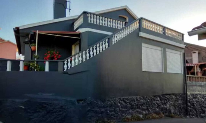 Bueu House | Charming house, Villa Viso.