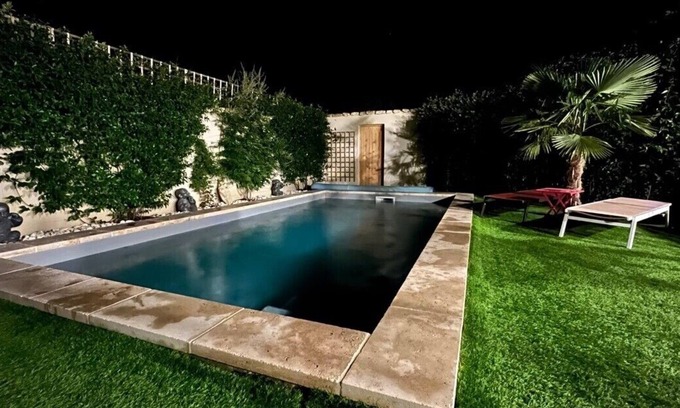 Cheval-Blanc House | Inviting House with Pool Near the Scenic Luberon