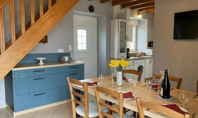 Tamerville Cottage | Inviting Gite Tamerville: 3 Bedrooms, Pet-Friendly Retreat