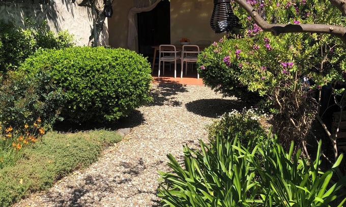 Riola Sardo House | Beautiful Garden Retreat Steps from the Beach - Rated 10/10