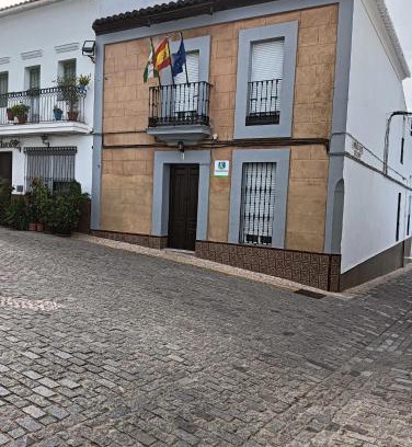 Encinasola House | Ideal 4-Bedroom House with Terrace and WiFi in Encinasola