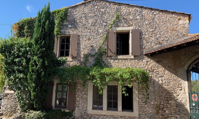 Dions Cottage | Serene House with Priest's Garden Near Nîmes and Uzès