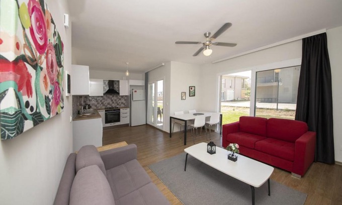 Milas Villa | Inviting House with Pool Access for Family Fun in Milas