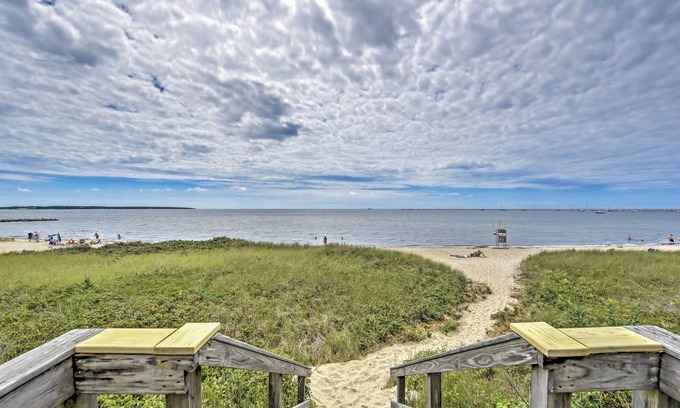 Hyannis Cottage | Cozy Hyannis Home with Deck - Steps to the Beach!