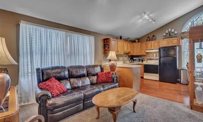 Guilford House | Charming In-Law Apt with independant entrance in Guilford