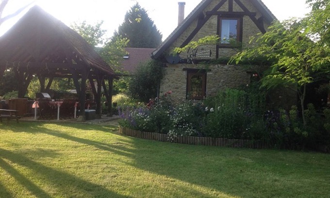 Puybrun Cottage | Cozy Cottage "La Petite Grange" with Pool & Lake View