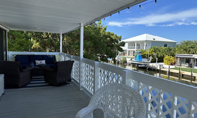 White Marlin Beach House | Inviting Islamorada House with Waterfront and Private Beach