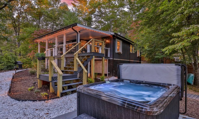 Morganton Cabin | Lake Blue Ridge Cottage: Modern Retreat with Private Dock