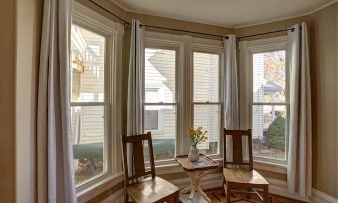 Glens Falls House | Elegant Victorian Apartment with Ocean View & Breakfast