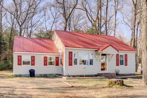 Laurel House | Inviting Laurel Home with Gazebo and Fireplace Awaits