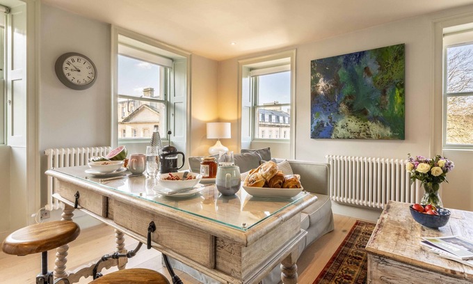 Bath Apartment | Light-Filled Apartment for Two in Central Bath - 10/10 Rated
