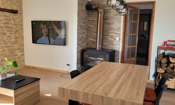 La Chaise House | Cozy House with Kitchen, Pet-Friendly & High Review Score