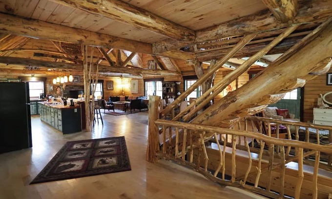 St. Johnsville Cabin | Charming lodge with 4 bedrooms and WiFi, AC in Saint Johnsville