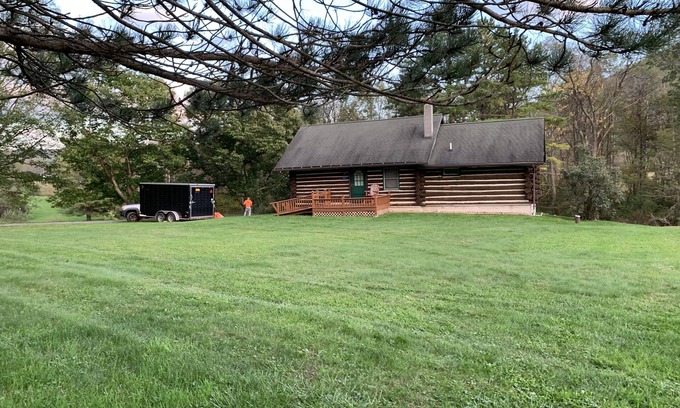 Wellsboro Cabin | Cozy Log Cabin Retreat on Pine Creek Rail Trail - Rated 10/10