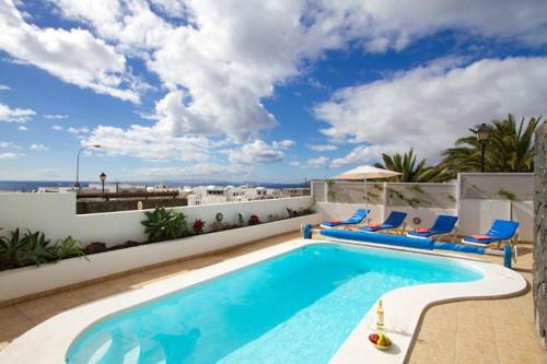 Los Mojones Villa | Villa Lise: Family-Friendly Retreat with Private Pool