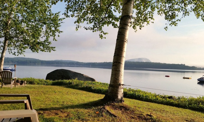 Fryeburg House | Guest Rated 10/10: Lovewell Pond Lakehouse with Ocean Views