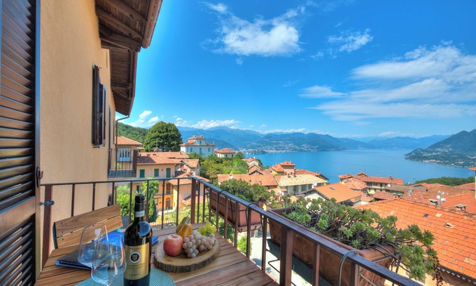 Magognino Apartment | Scenic Stresa Hills Hotel with Lake View & Pet-Friendly Rooms