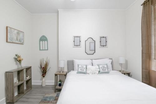 Hannon Park Apartment | Pet-Friendly Midtown Retreat - Hannon Hideaway Unit B