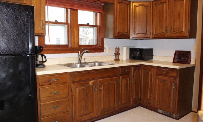 South Bend House | Cozy Mishawaka & South Bend Retreat - Pet and Family Friendly!