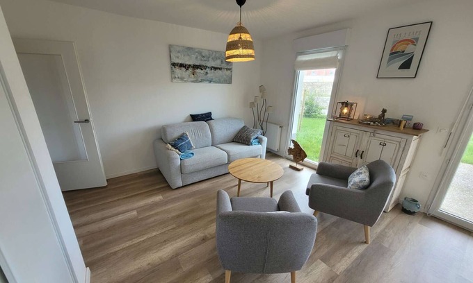 Wimereux Apartment | Cozy Apartment Wimereux: Ideal for 4 with Spa & Kitchen