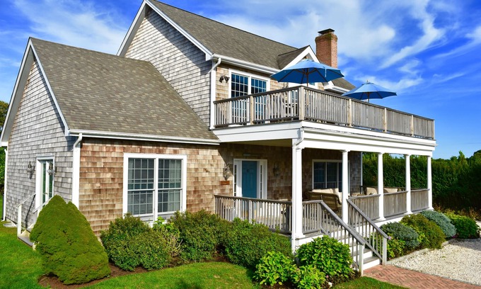 Montauk House | Scenic Montauk Beach House with Oceanfront Views & Spa