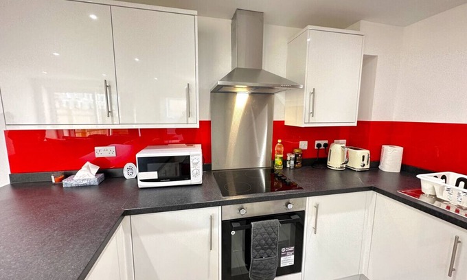 Headington House | Modern 2BR Detached House in Central Headington