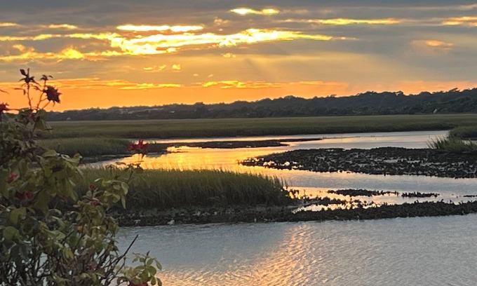 Ocean Isle Beach Cottage | Charming new home nestled between Sunset Beach and Ocean Isle Beach