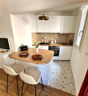 Combat Apartment | Charming Newly Renovated Apartment by Buttes-Chaumont Park