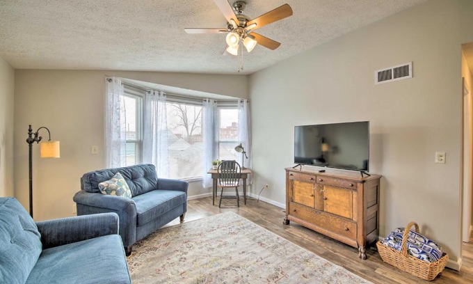 Noblesville House | Inviting Noblesville House - Steps from Downtown Fun!