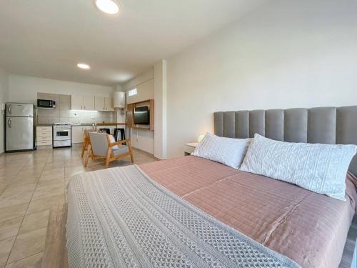Comuna 12 Apartment | Comfortable Nordic Studio in Villa Pueyrredon, Buenos Aires